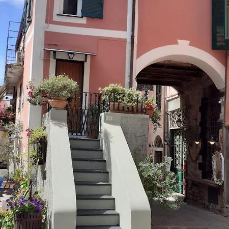La Casetta Rosa Monterosso al Mare Luaran gambar